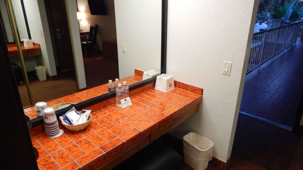 Bad Best Western Hotel Pine Tree Motel