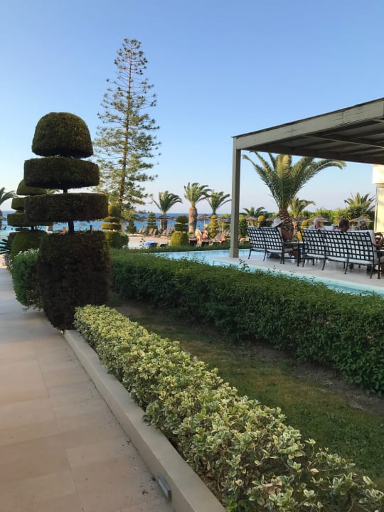 Gartenanlage The Ixian Grand & All Suites