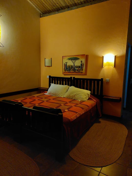 Zimmer Rhino Lodge