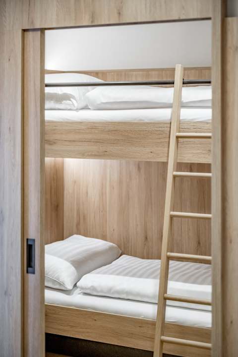 Sonstiges Falkners Five