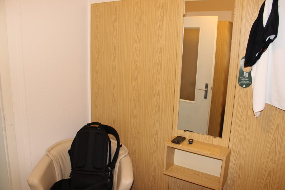 Blick in die Garderobe Ferienhotel Markersbach