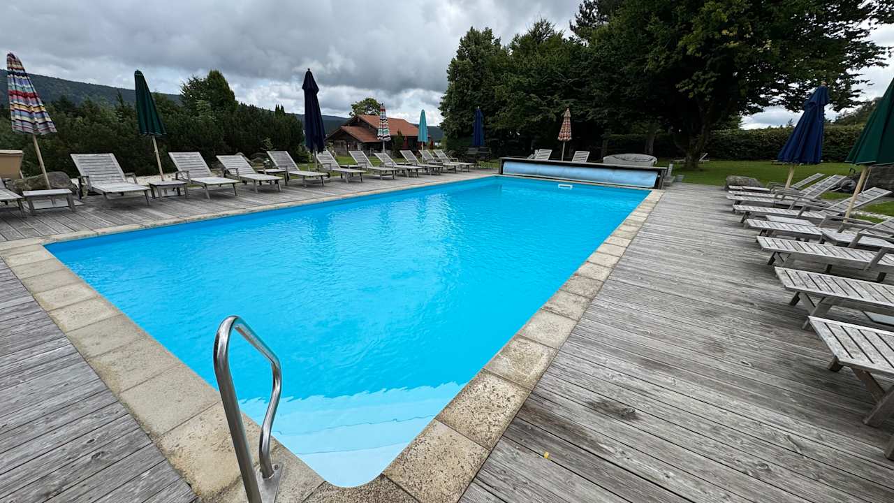 Pool Berghotel Maibrunn
