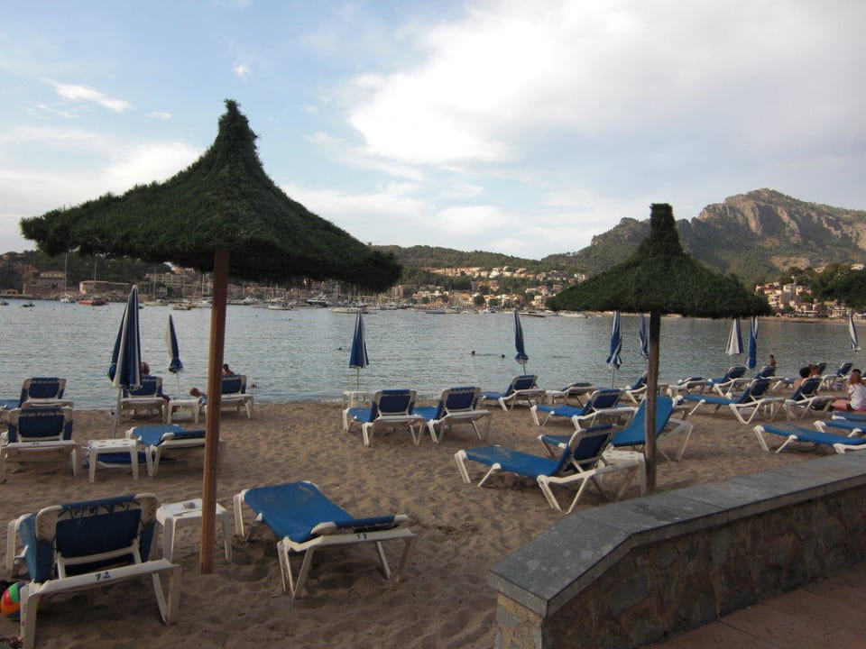 Strand vor dem Hotel Hotel Los Geranios