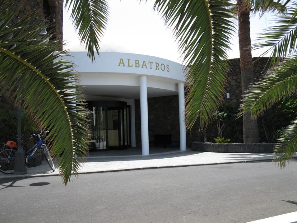 Hoteleingang allsun App.-Hotel Albatros