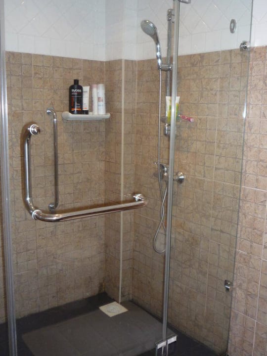 Badezimmer Holiday Inn Resort Phuket Surin Beach by IHG