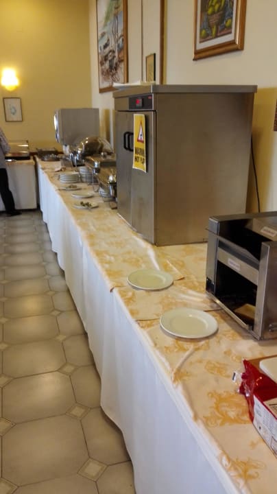 Maschinenpark am Buffet Grand Hotel Moon Valley