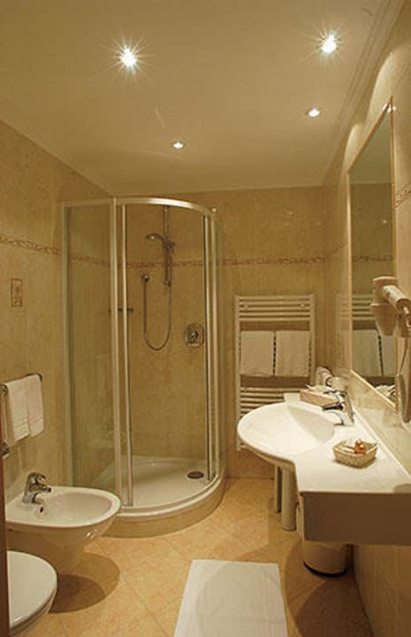 Badezimmer Hotel Niblea Dolomites