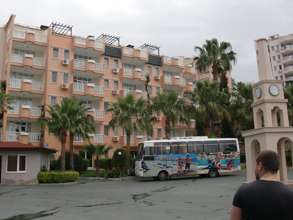 Der Strandbus Hotel Club Paradiso