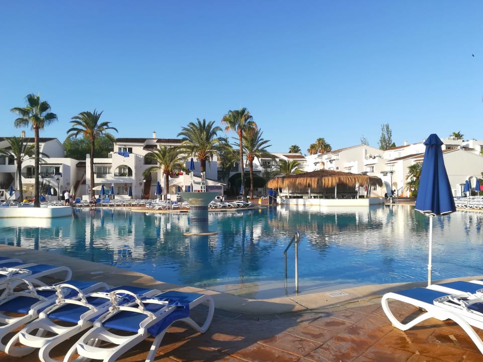 Pool Globales Bouganvilla