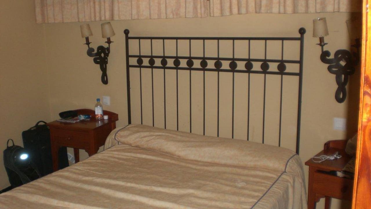 Schlafzimmer HL Suite Nardos Hotel