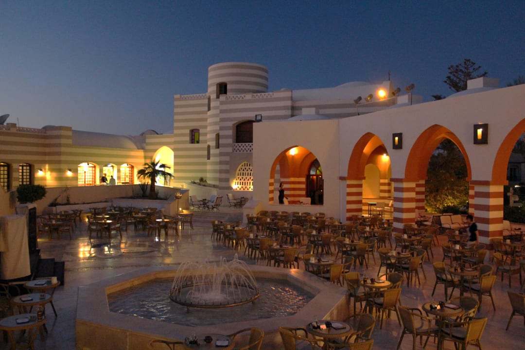 Innehof abends Iberotel Makadi Beach