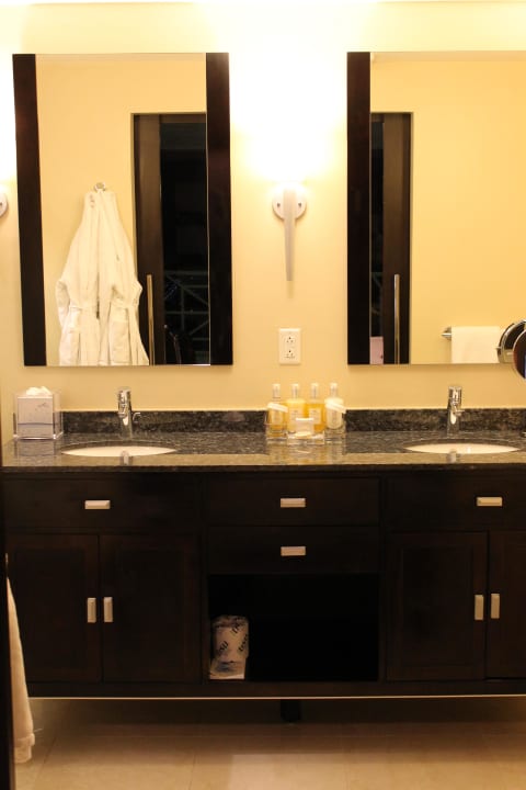 Badezimmer O2 Beach Club & Spa