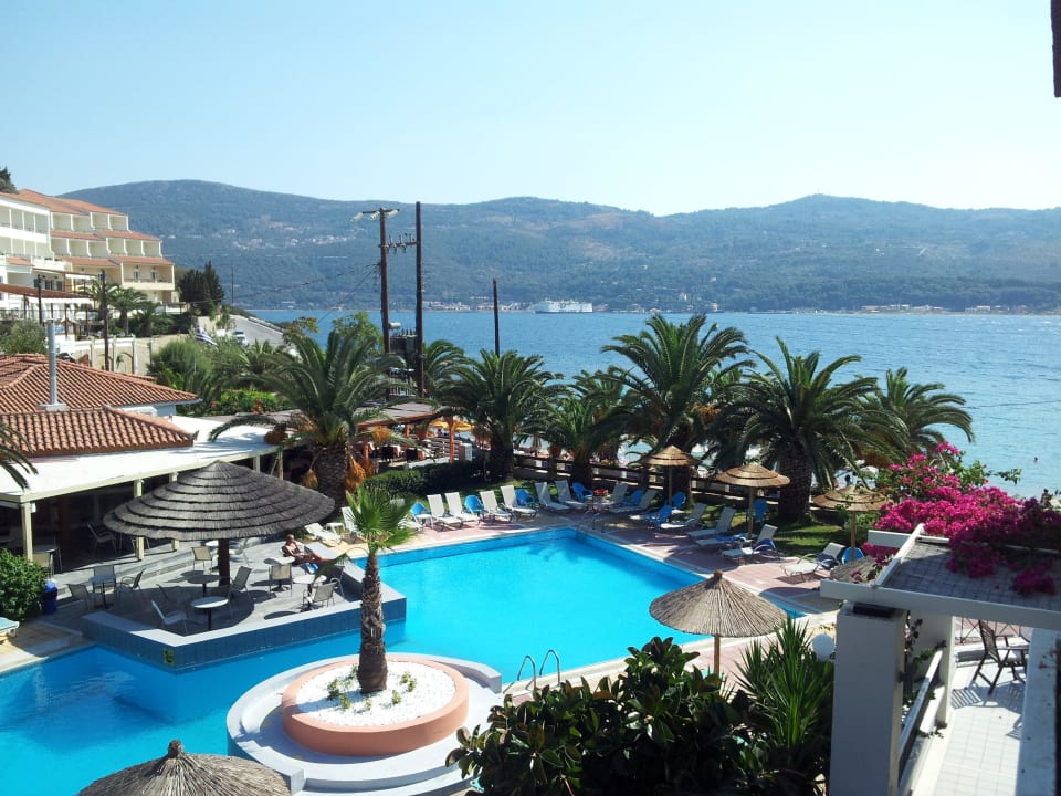 Der Blick von unserem Zimmer Samian Blue Seaside Hotel
