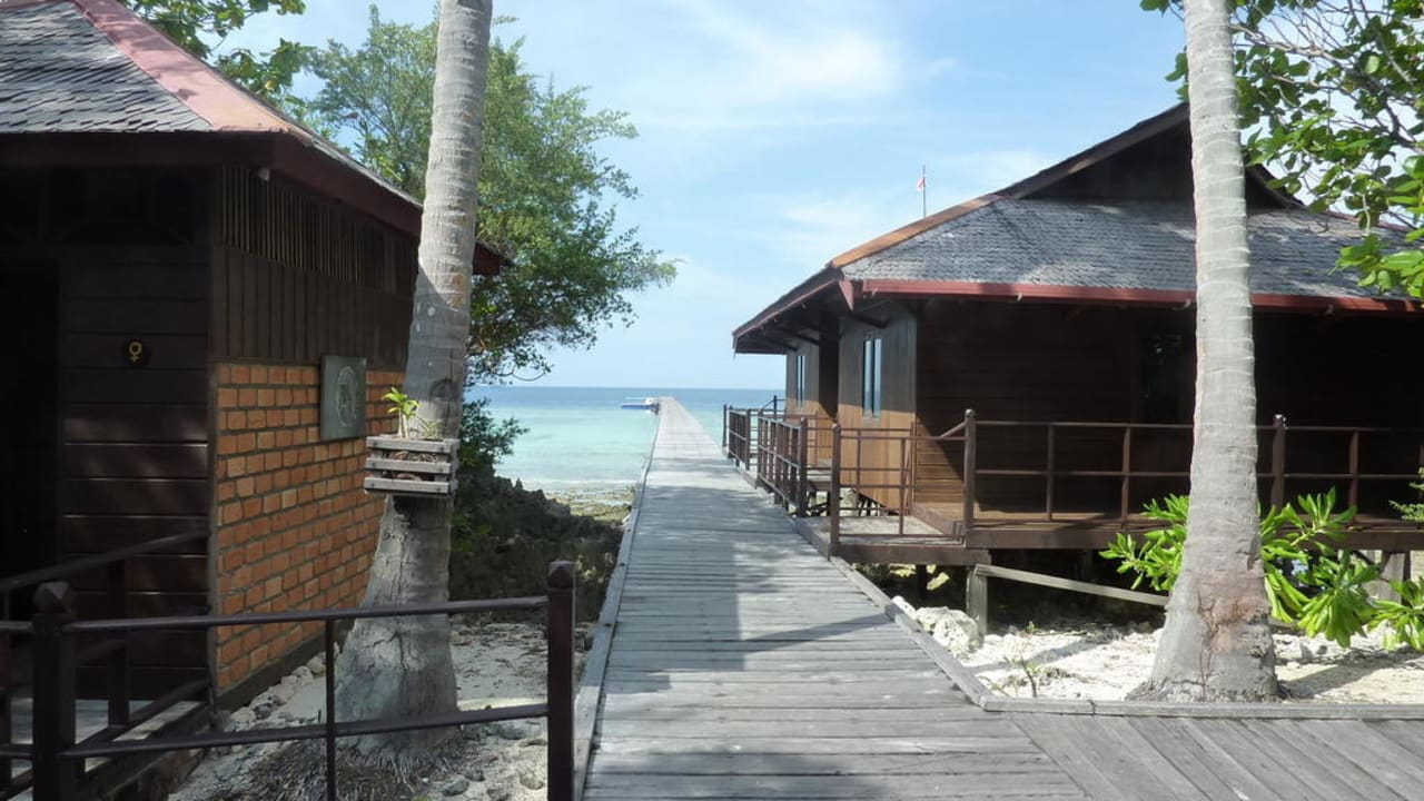 Weg zur Tauchbasis Nunukan Island Resort