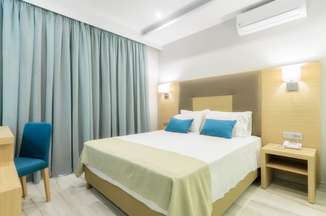 Zimmer Karras Grande Resort