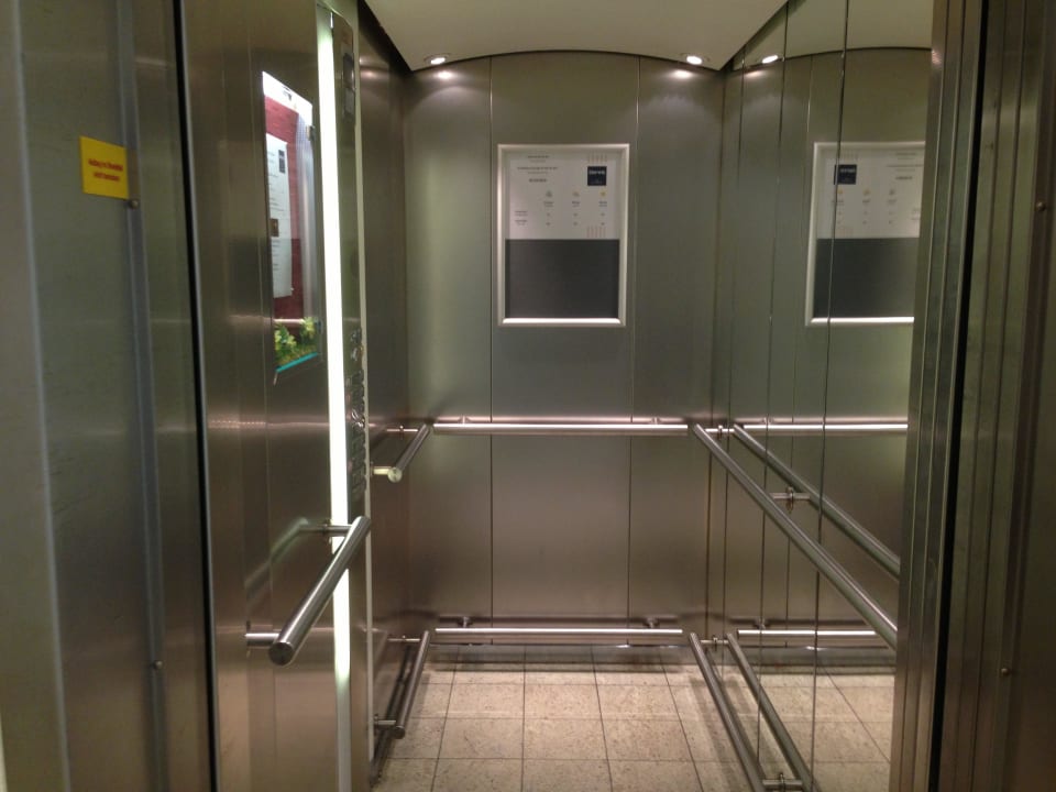 Fahrstuhl Essential by Dorint Hotel Köln-Junkersdorf