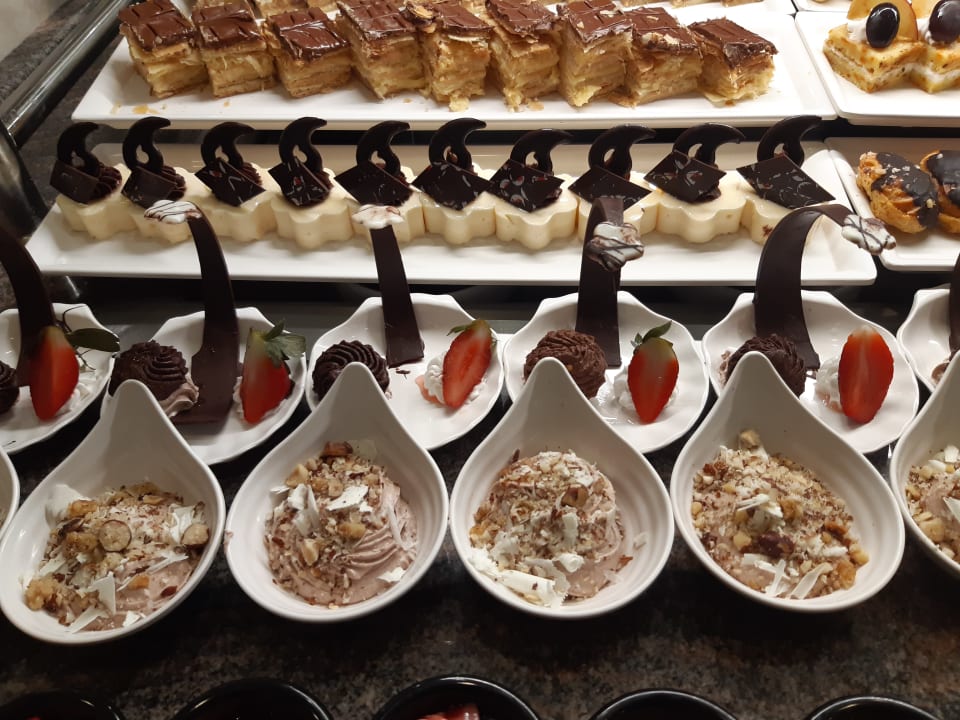 Gastro Serenity Alpha Beach