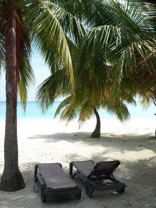 Ausblick von der Terrasse unserer JBV Kuredu Island Resort & Spa