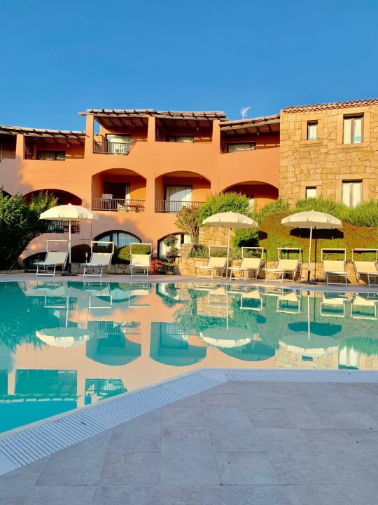 Pool Swadeshi Green Park Hotel