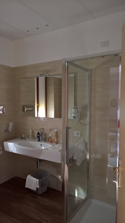 Bad Nr. 103 Hotel Rigoli