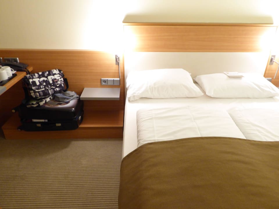 Bett links Mercure Hotel Mannheim am Rathaus