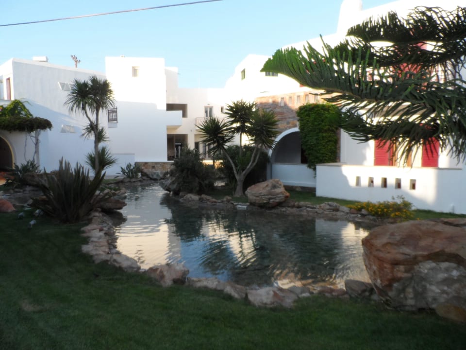 Idyllische Gartenanlage Naxos Resort Beach Hotel