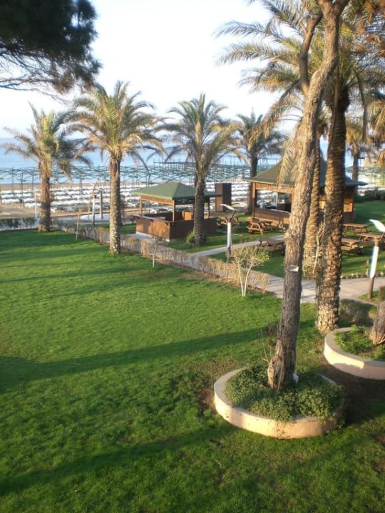 Blick von der Poolbar Richtung Strand Papillon Ayscha