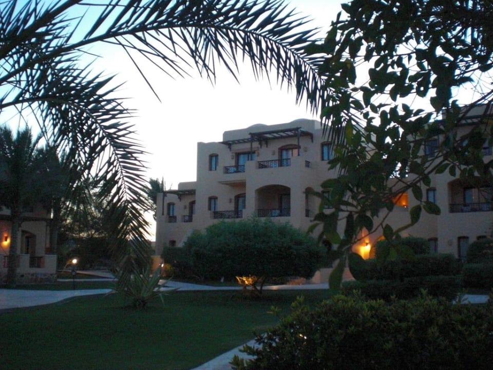 Weg zum Zimmer Steigenberger Coraya Beach - Adults only