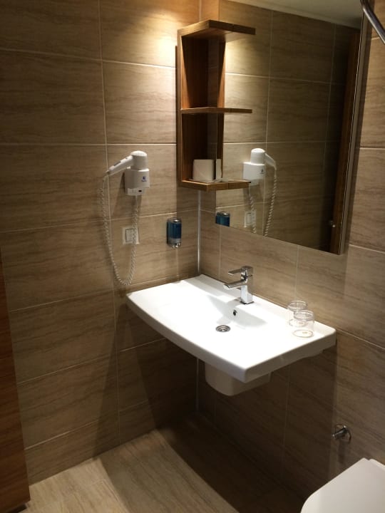 Unser Badezimmer für eine Nacht Grand Park Lara Hotel