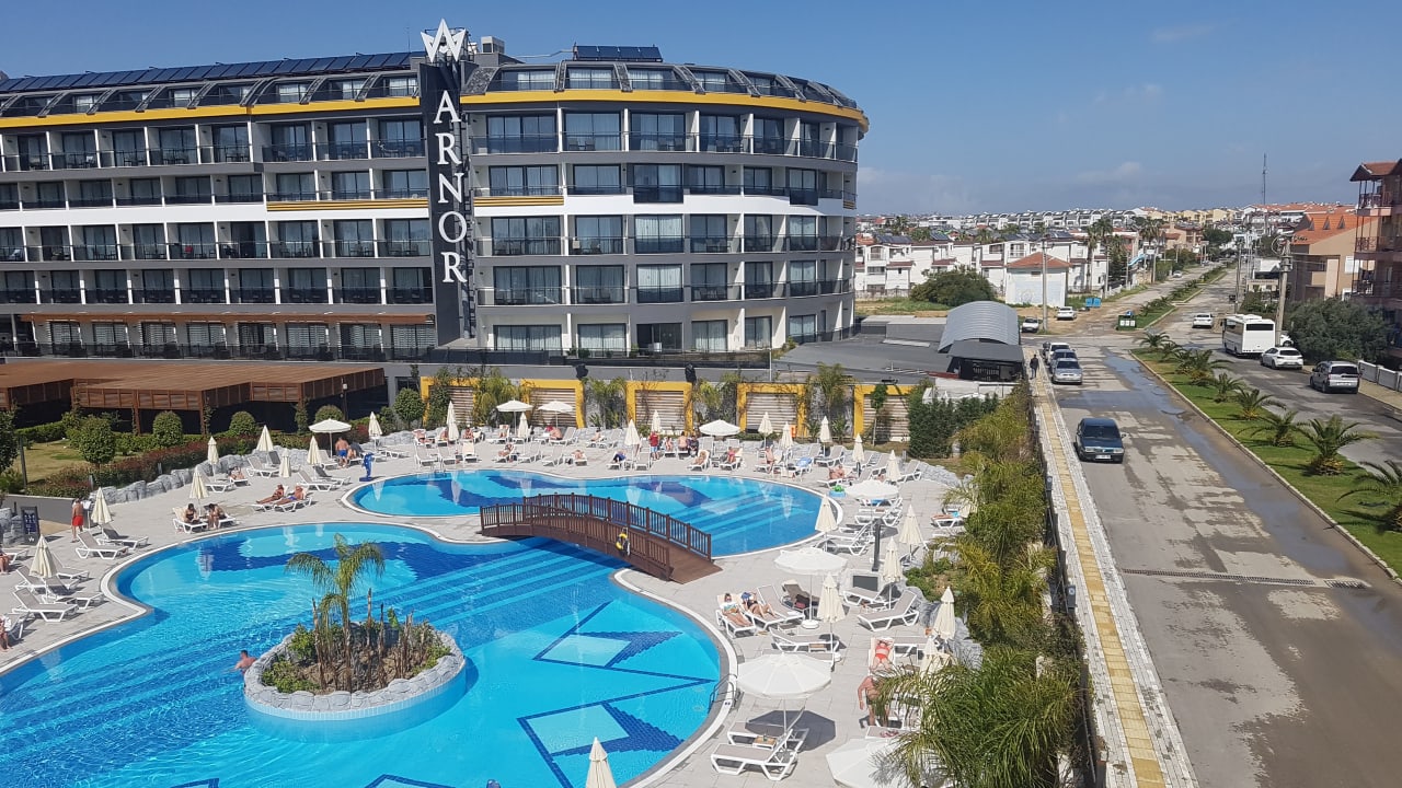 Pool Arnor de Luxe Hotel & Spa