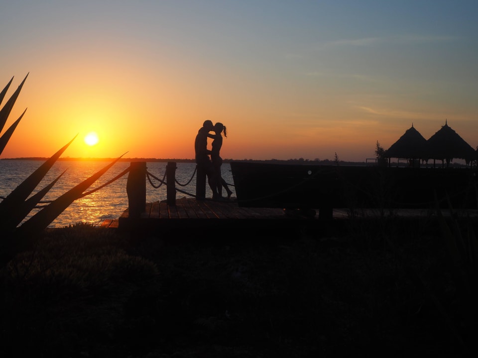 Sonnenuntergang am Hotel Strand Fruit & Spice Wellness Resort