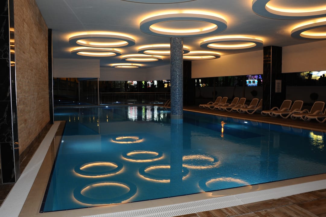 Pool Dream World Hill Hotel