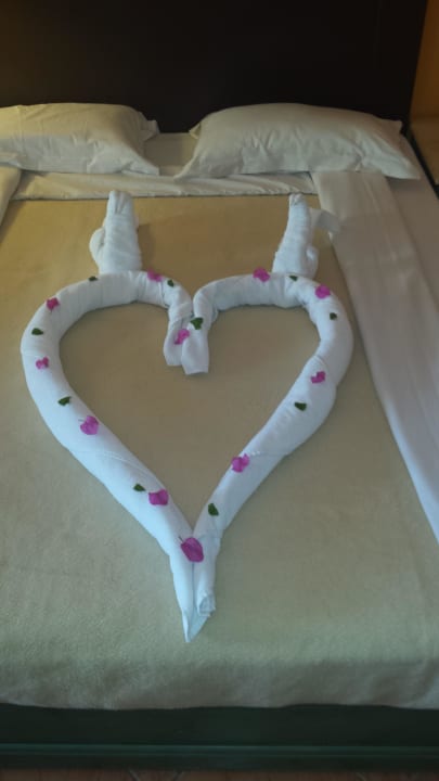 Deko aufm bett Arabia Azur Resort