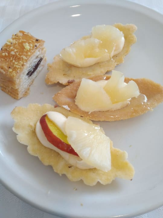 Gastro Omar Khayam Resort & Aquapark