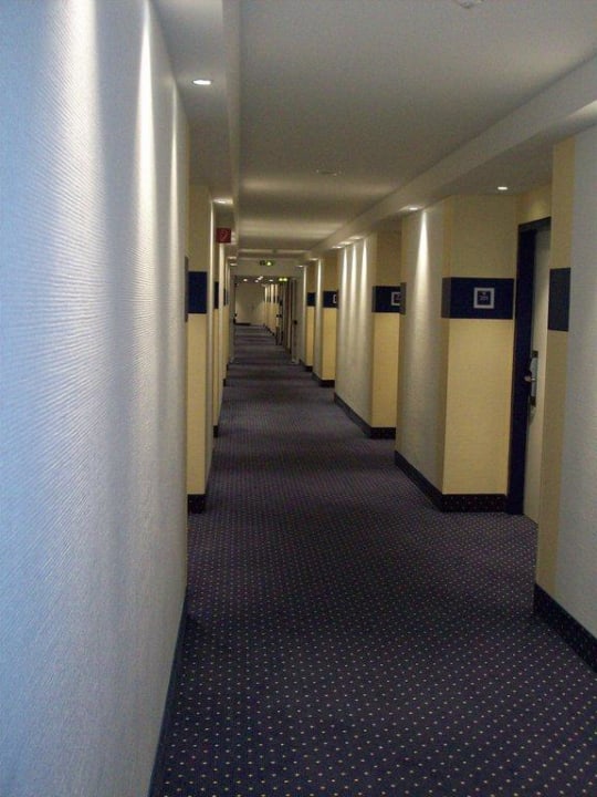 Auf dem Flur Arthotel ANA im Olympiapark