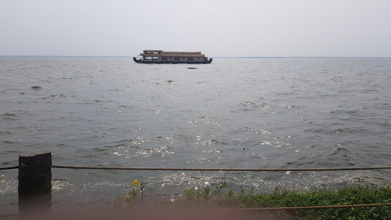 Strand Hotel Lakesong Resort