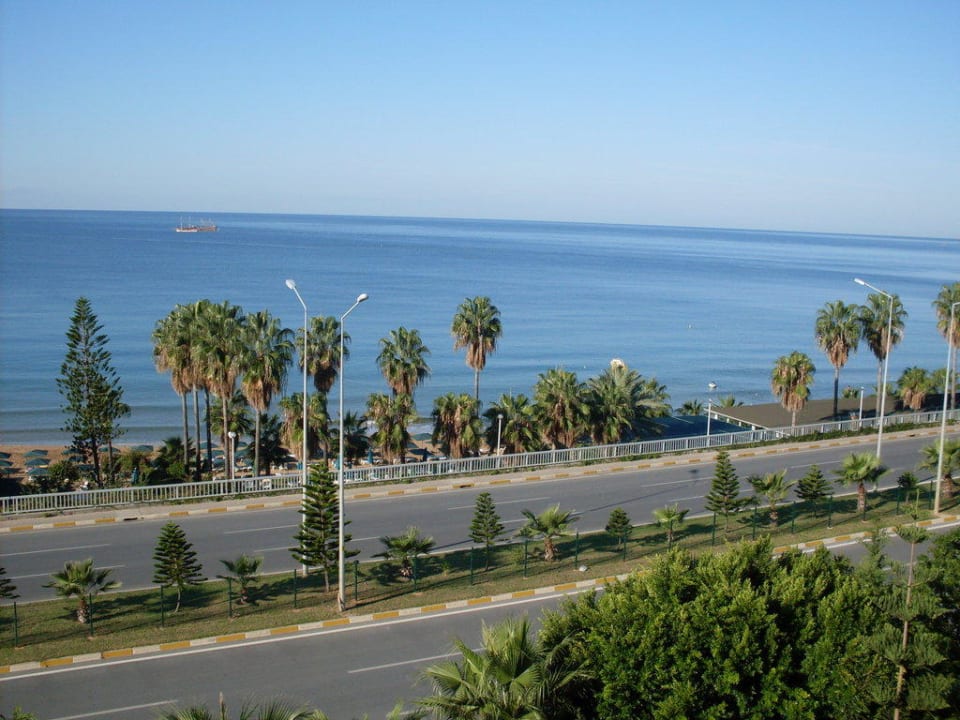 Autobahn Hotel Antik