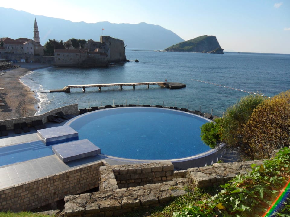 Pool mit traumausblick Avala Resort & Villas