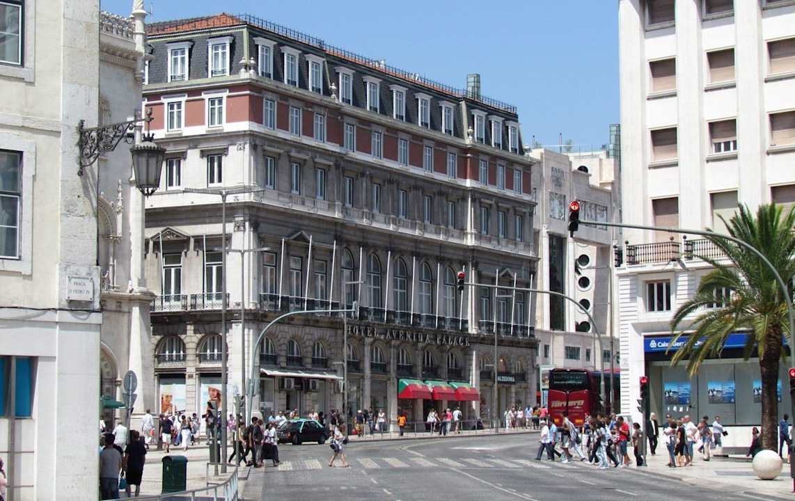 Street view Hotel Avenida Palace