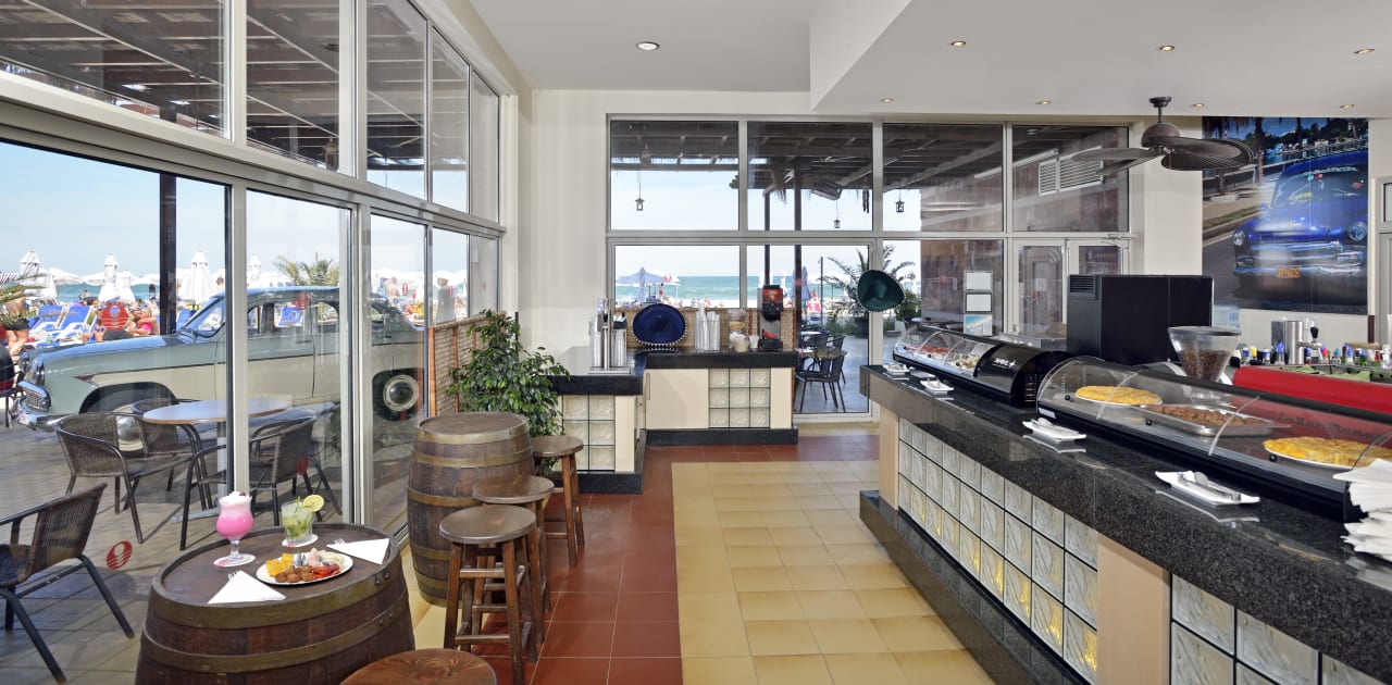 Restaurant Sol Luna Bay