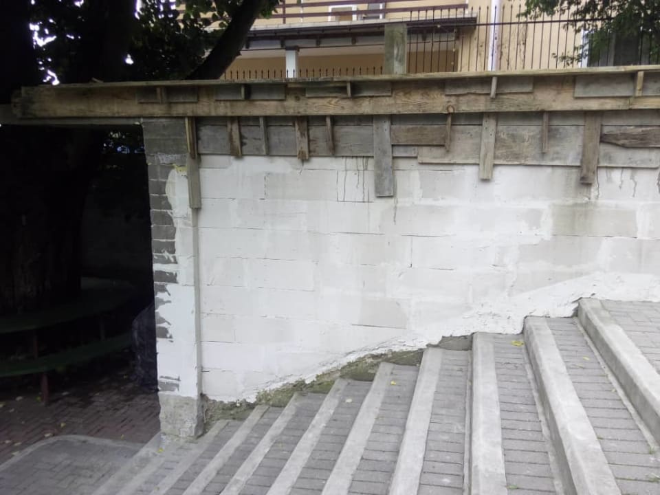 Niedokończona budowla Hotel Solar Palace Spa & Wellness