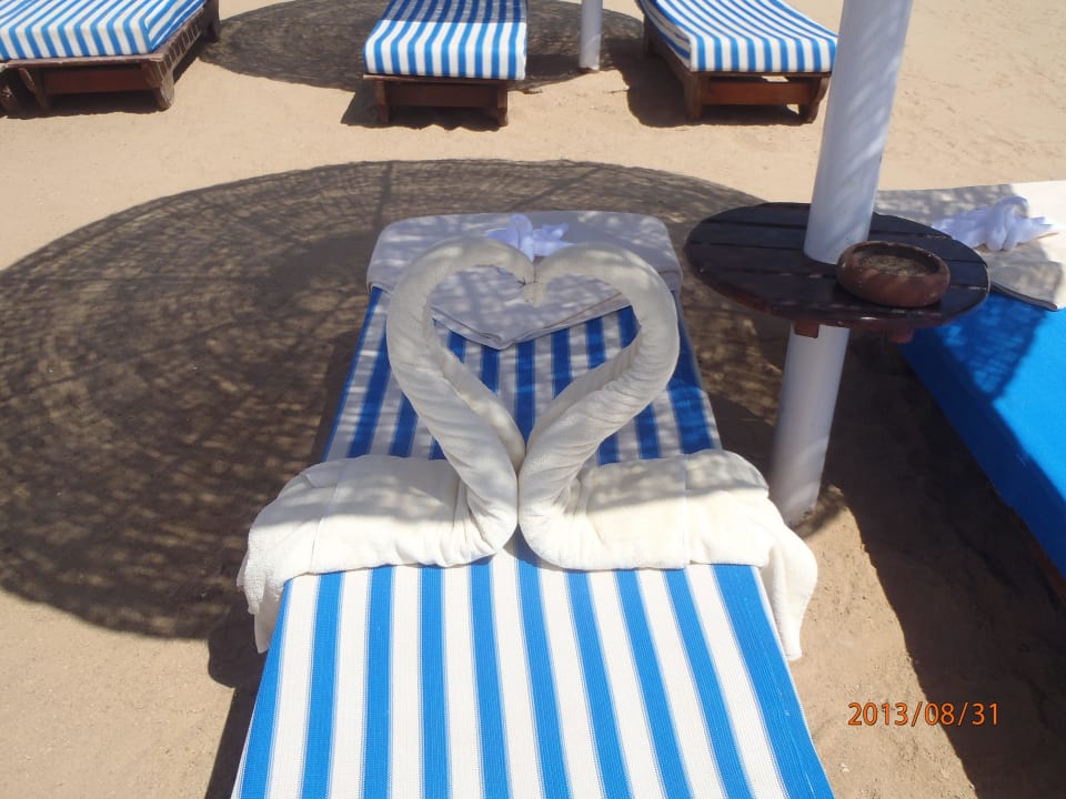 Ligbed aan het strand Prima Life Makadi Resort