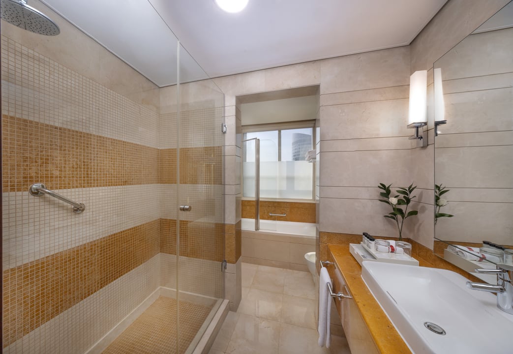 Zimmer Grand Millennium Dubai
