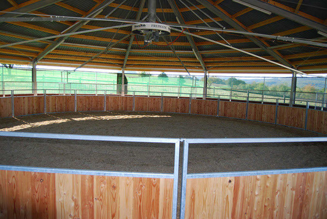 Pferde-Rundhalle Hof Liebeneck