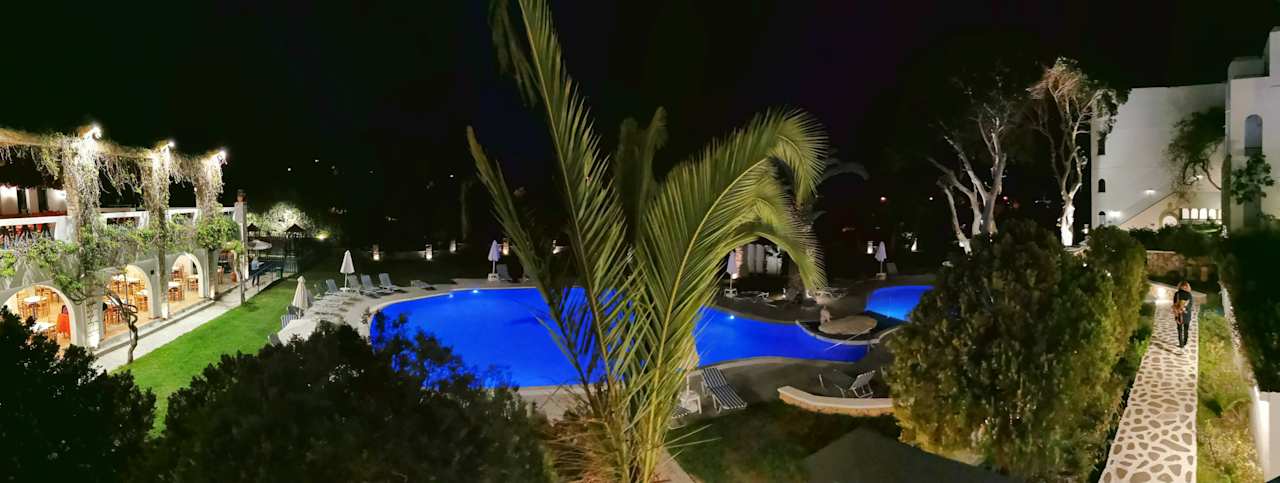 Gartenanlage Ekaterini Hotel