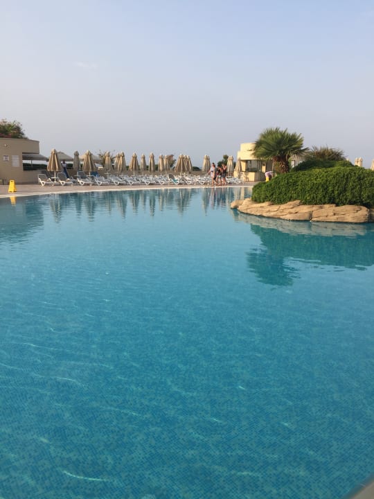 Pool Melas Resort Hotel