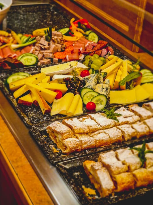 Gastro Garni Hotel - Das Alpin Kaiserzeit