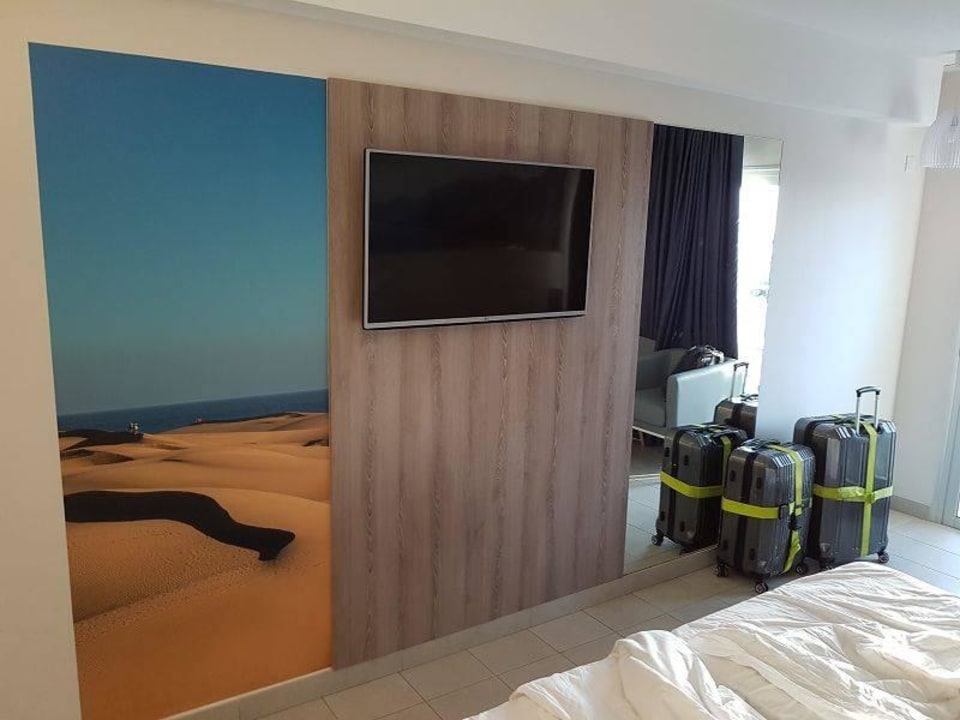 TV mit vielen deutschen Programmen LABRANDA Marieta - Adults only