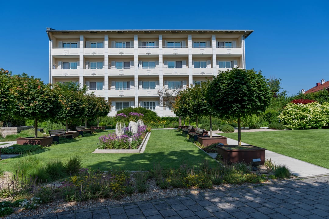 Außenansicht Thermenhotel Quellenhof