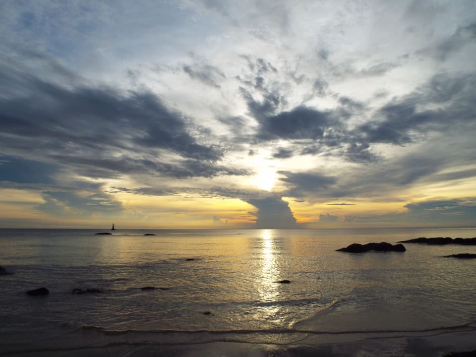 Strand Laksasubha Hua Hin